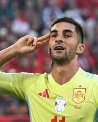 每体：凭借在俱乐部的出色状态，费兰也将在西班牙队担任9号